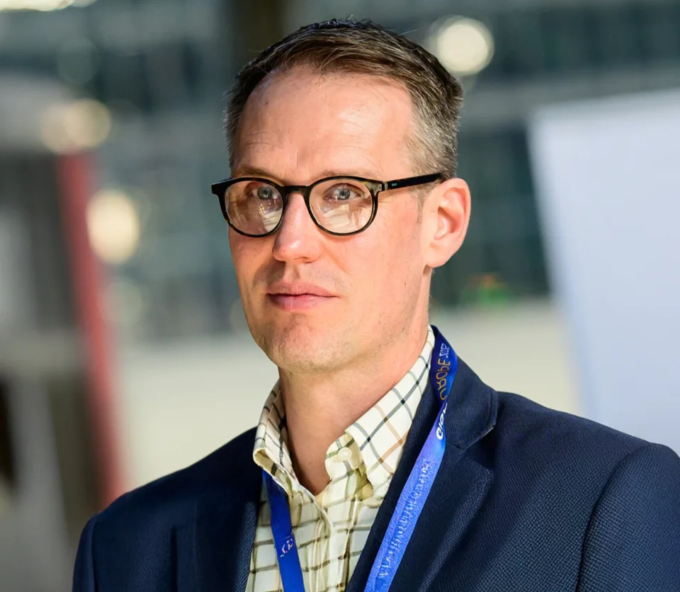 Daniel Cairns